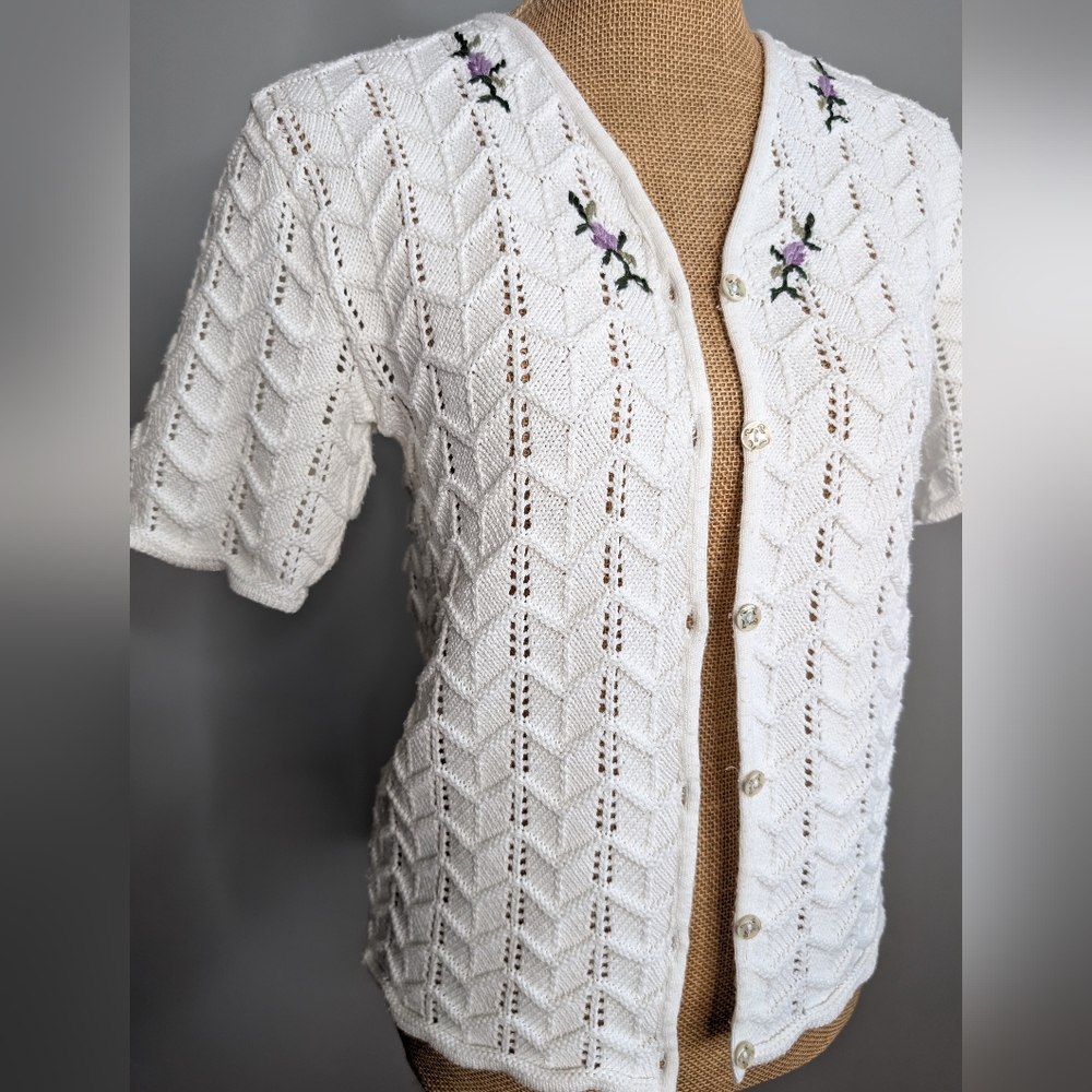 Vintage 90's crochet embroidered blouse